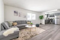 City Retreat: King Bed+ Mins to DT