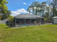 Relaxing Pool Home with spacious parking, close to Flagler Beach & Daytona