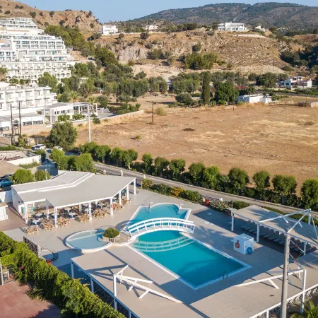 Lindos White Hotel & Suites Отели рядом с достопримечательностью «Пляж Агиос-Павлос»