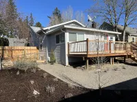 Nee-Nee's Bungalow Interstate Bridge 주변 호텔