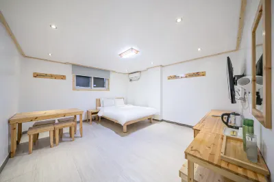 Mokpo M Hotel Hotels near Yudalsan Mountain
