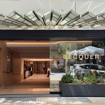 Hotel Bécquer