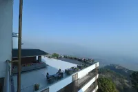 Hotel Ravine Palace Hotels in Lansdowne