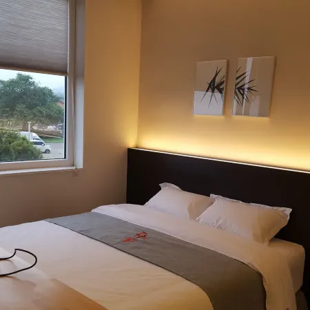 216 Dong Jeju Swiss Village Отели рядом с достопримечательностью «Парк аттракционов «Эколенд»»