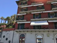 Hotel Shelley e Delle Palme, BW Signature Collection Hotels near Halle aux grains