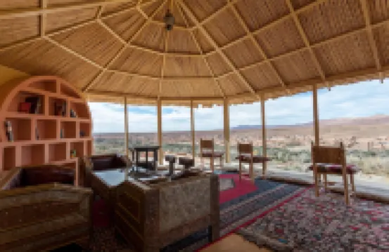 泰扎若因內古堡住宿加早餐旅館