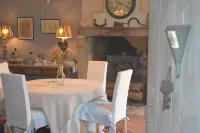 La Maison du Potager de Mazières Hôtels à : Les Aix-d'Angillon