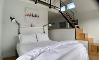 Birdhouse on GreenLake