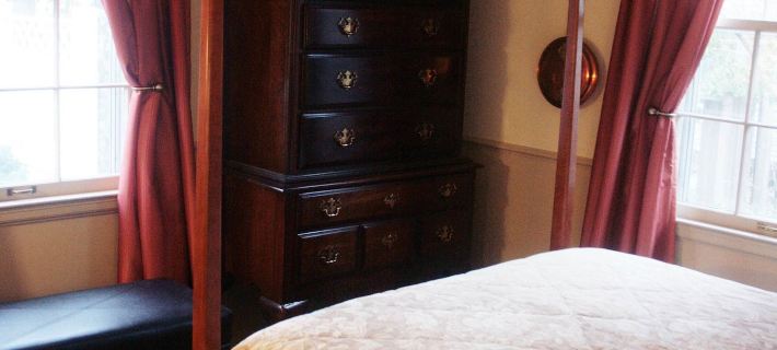 Moore House Bed and Breakfast Hotels in Riley County