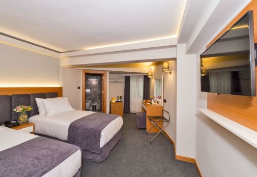 베르가마 호텔 전경