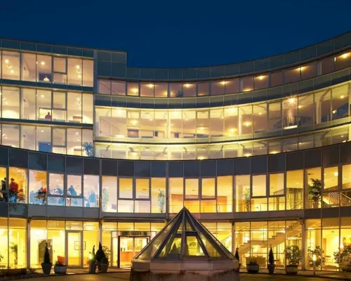 أماديو هوتل شافينراث Hotels near آيغن