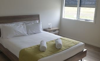 Lara Lodge