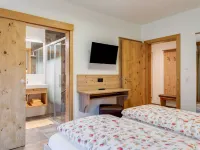 Exquisite Holiday Home near Ski Area in Königsleiten Hotels in Wald im Pinzgau