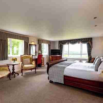 Mallyan Spout Hotel Rooms