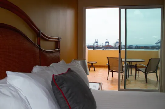 Radisson Colon 2000 Hotel Casino