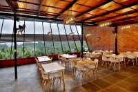 Le Villagio Resort & Domes - breakfast
