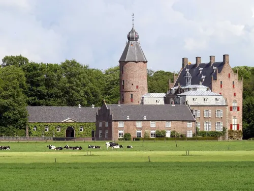 Cozy Holiday Home with Garden Near Zwolle