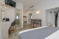 Venetian Suites Hotels near Kastro