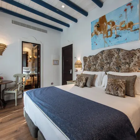 Hotel la Malvasía Отели в г. Альмонте
