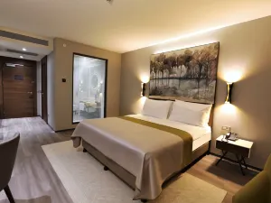 Limak Skopje Luxury Hotel