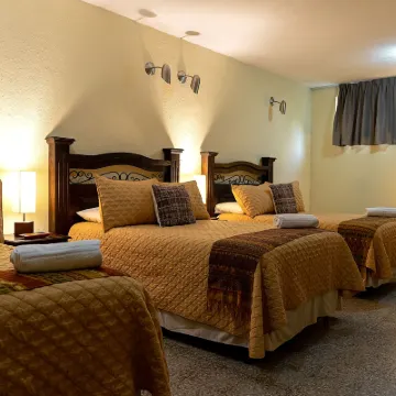 Hostal Donde Regina Hotels near Nacional Museum of Mayan Art: Archeology and Ethnology