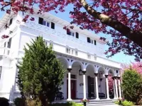 The Hamilton Hoppin House Hotels in Middletown