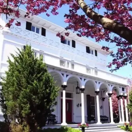 The Hamilton Hoppin House