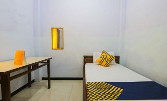 Urbanview Hotel Trisna Srabah
