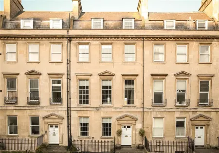 The Paragon Penthouse - Stunning Views over Bath! Отели рядом с достопримечательностью «Университет Бат»