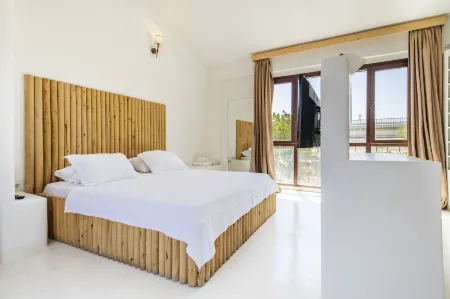 777 Alaçatı Adults Only