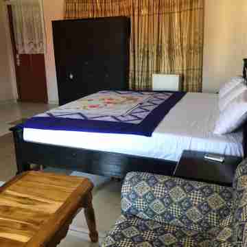 Pemicsa Hotel Accra Rooms