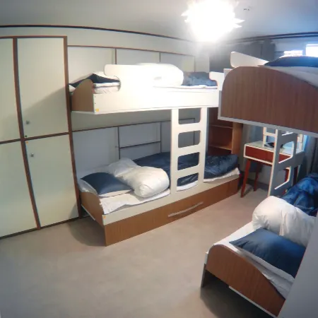 Lux Guesthouse Отели рядом с достопримечательностью «Музей Trick Eye»