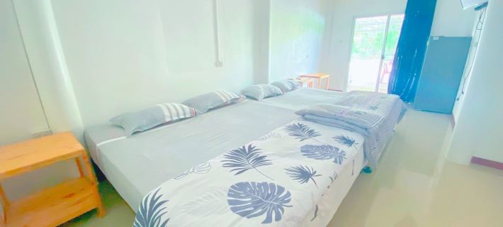 Chomlay Restaurant & Room for Rent Hotels in Mueang Rayong District