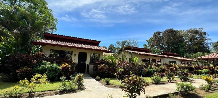 La Foresta Nature Resort Hotels in Quepos