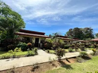 La Foresta Nature Resort Hotels in Naranjito