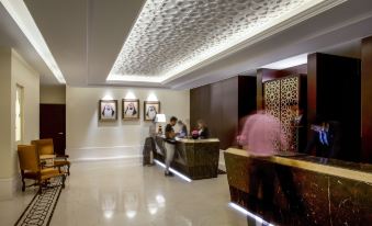 Bab Al Qasr Hotel