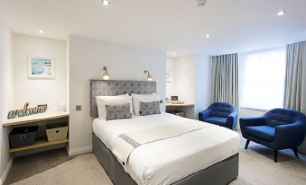 Andover House Hotel & Restaurant
