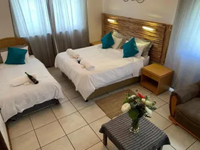 Lodge Strand (The) Hotels near Koop Sentrum