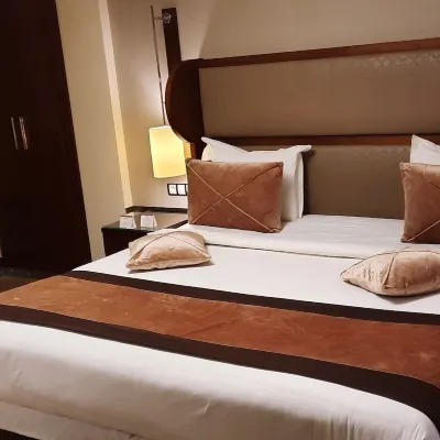 فندق أزديف Hotels near العلمة tech