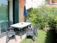 Elegant Holiday Home in Lazise with Swimming Pool Near Lake - Bungalows