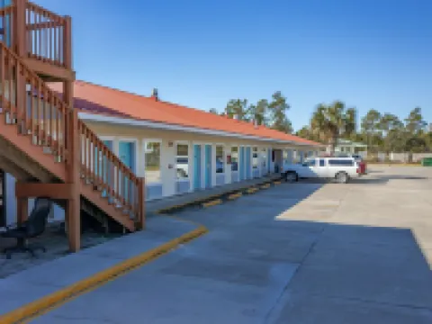 Franklin Inn Hotels in Carrabelle