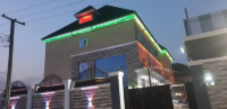 Exclusive Serene Hotel فنادق في 