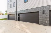 New Modern Townhome with Rooftop Patio 2 Bedroom Townhouse by RedAwning