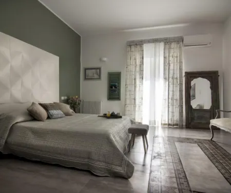 Ad Hoc Rooms Отели рядом с достопримечательностью «Катакомбы капуцинов»