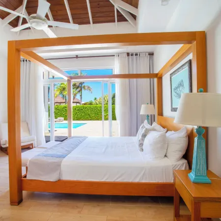 Ocean Village Deluxe
