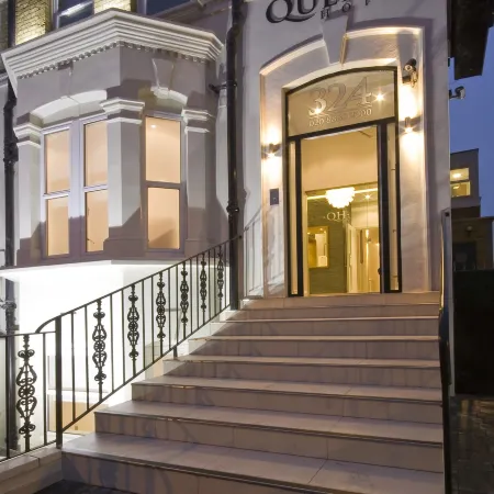 Queens Hotel Отели рядом с достопримечательностью «Хайбери»