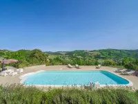 Beautiful Villa in Belforte All Isauro with Swimming Pool