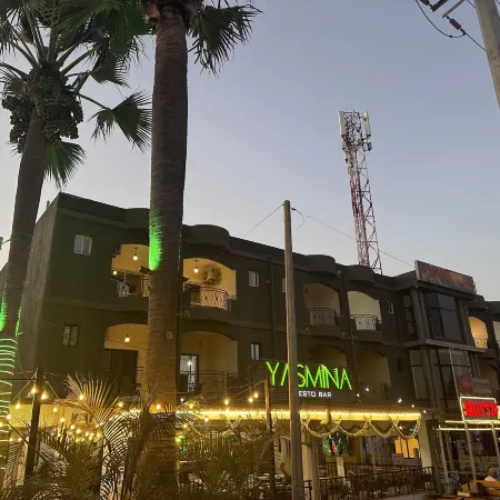 Apartments Plaza Hotel