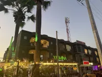 Apartments Plaza Hotel