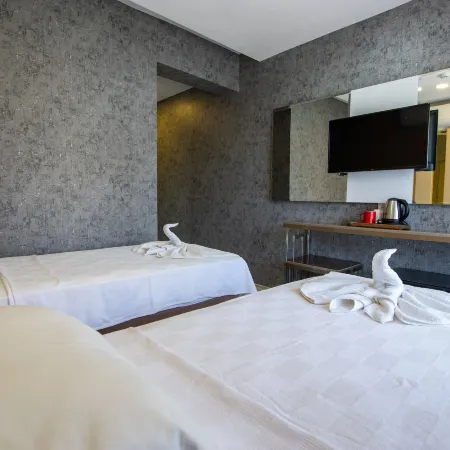 Emilia Hotel